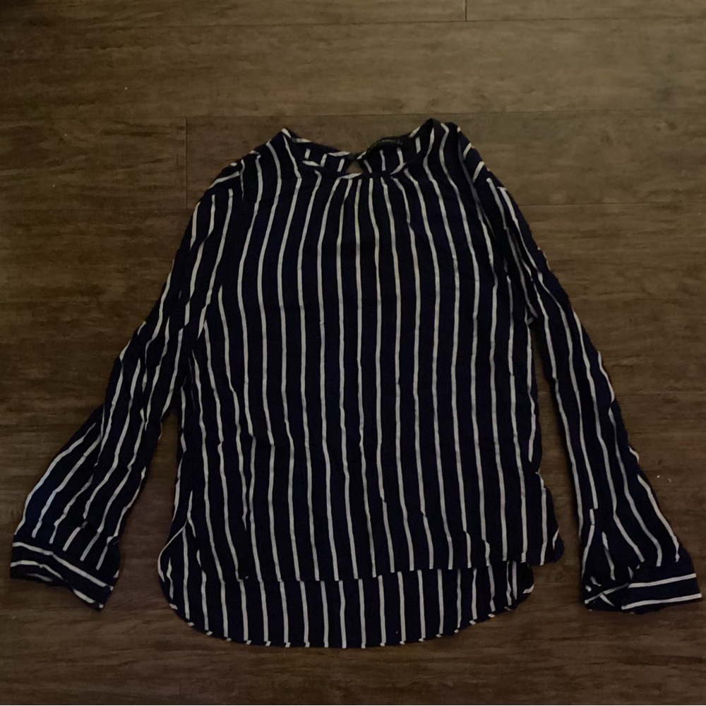 Zara❤️‍🔥black and white stripe blouse